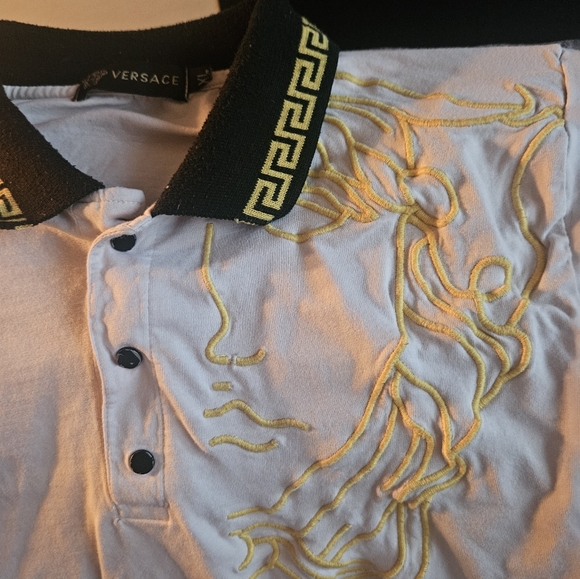 Versace Medusa Polo Shirt. XL - Picture 3 of 5